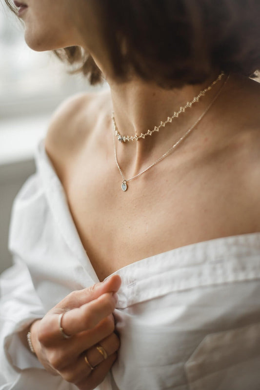 Jewelry for Different Personalities: Minimalists, Romantics, and Trendsetters - TI.CO