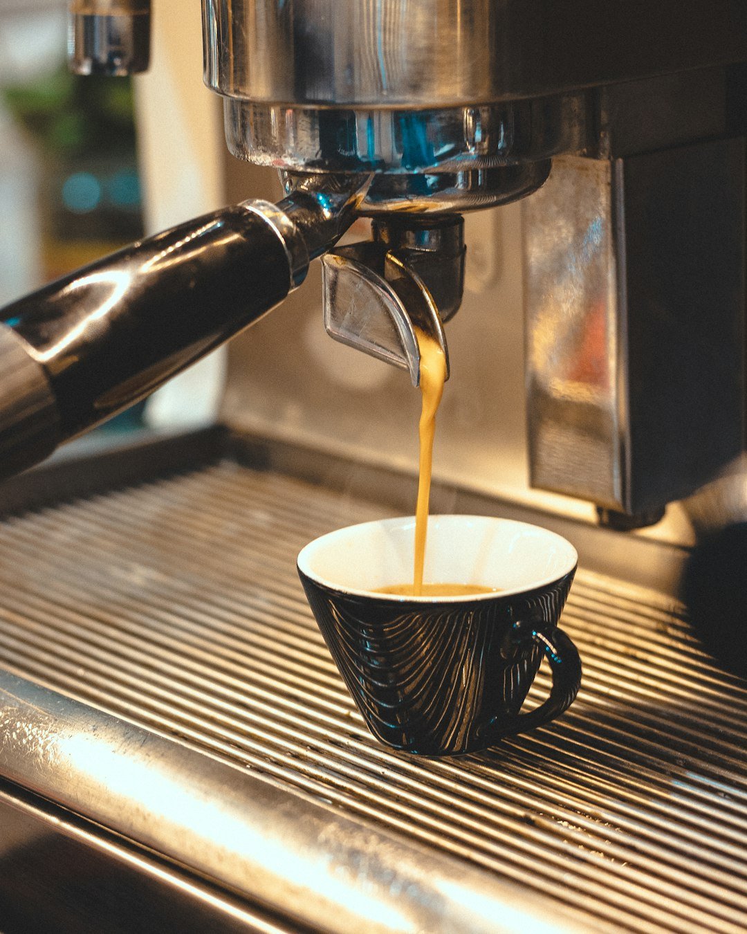 The Perfect Cup: The Science Behind Coffee Extraction - TI.CO